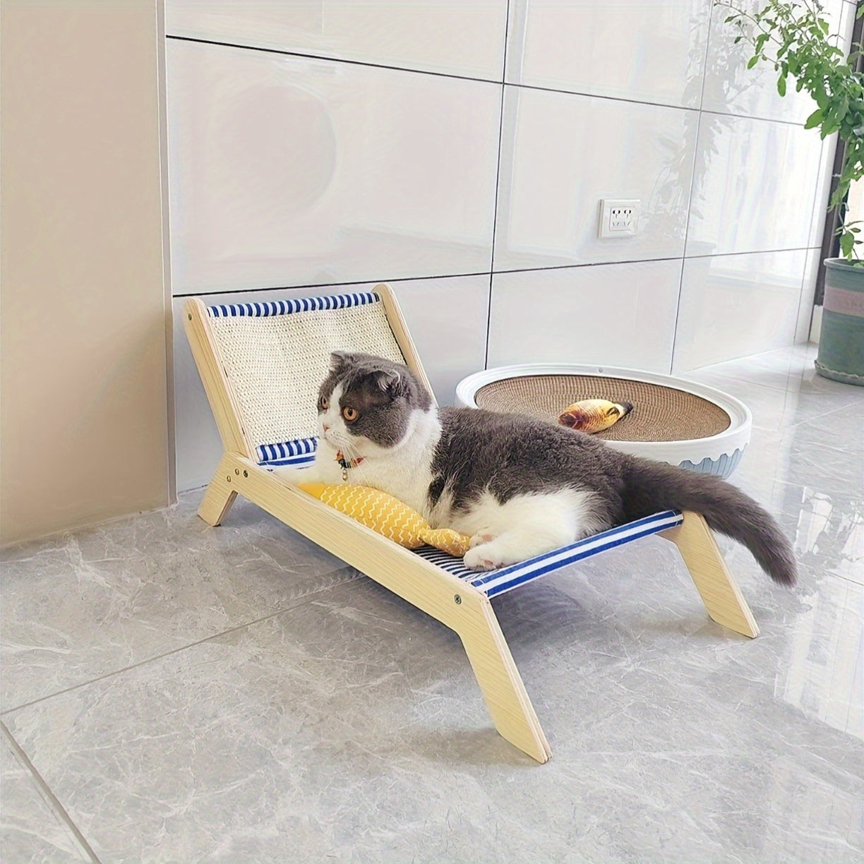 Seasonal Sisal Cat Hammock Bed - Pet Lounger with Scratching Post, Beach Chair Design for Cats, Durable and Comfortable Lounge Chair for Kittens - For Cats & Kittens - Perfect for Indoor & Outdoor Use - Ideal Gift for Cat Lovers