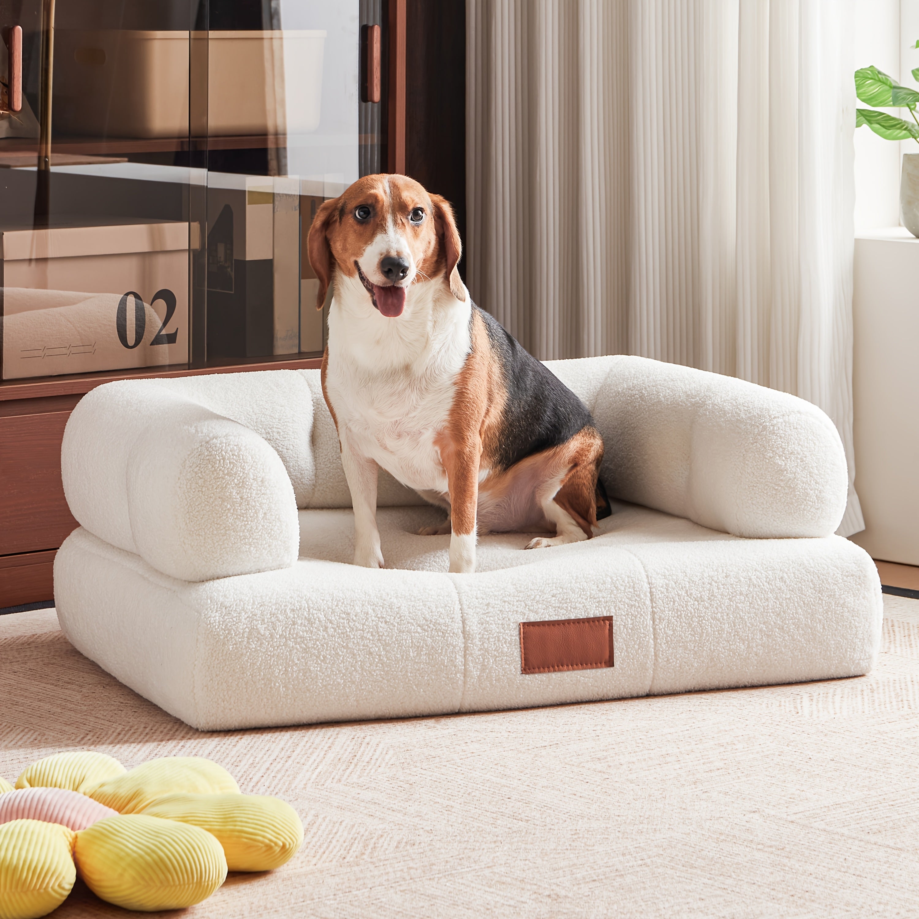33.9-Inch Faux Pet Bed\u002FSofa with Leather Tag, Ideal for Cats And Dogs Weighing Up to 70 Pounds, Stylish White Cat Sofa Furniture, Perfect for Living Room And Bedroom